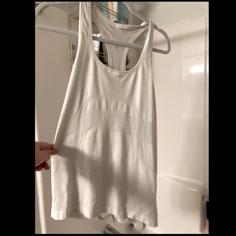 Lululemon tank top